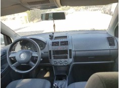 VOLKSWAGEN POLO (9N1)