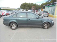 VOLKSWAGEN PASSAT BERLINA (3B3)