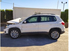 VOLKSWAGEN TIGUAN (5N2)