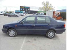 VOLKSWAGEN VENTO (1H2)