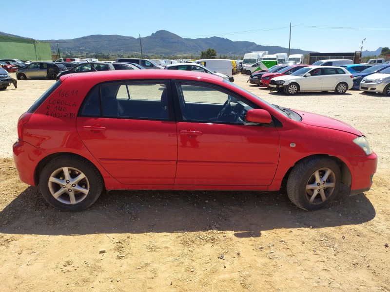 toyota corolla (_e12_) del año 2005