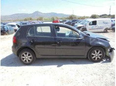 VOLKSWAGEN GOLF V BERLINA (1K1)