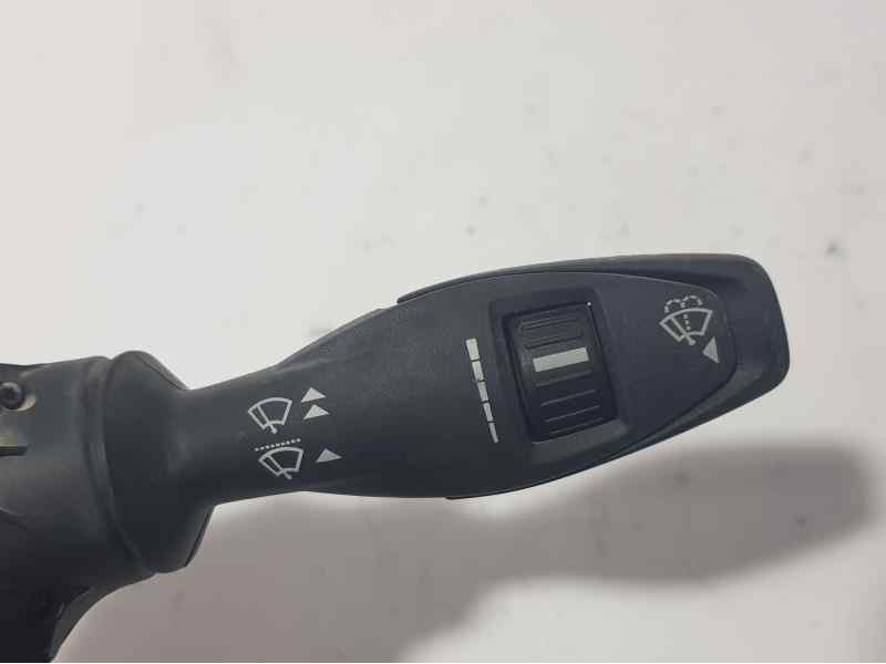 Recambio de mando limpia para ford fiesta (cb1) ambiente referencia OEM IAM 8A6T17A553AC EB8FD 