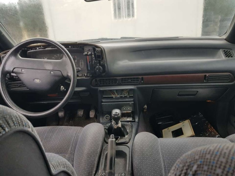 ford scorpio del año 1990