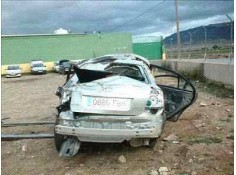 TOYOTA AVENSIS BERLINA (T25)