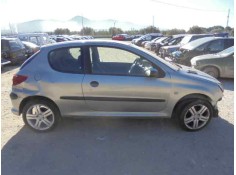 PEUGEOT 206 BERLINA