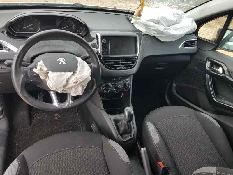 peugeot 208 del año 2016