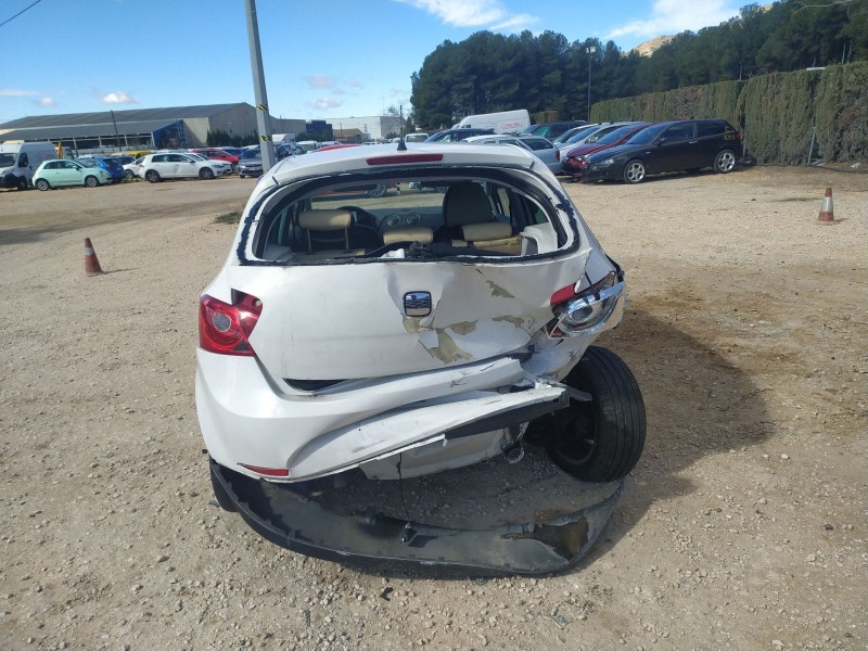 seat ibiza (6j5) del año 2011