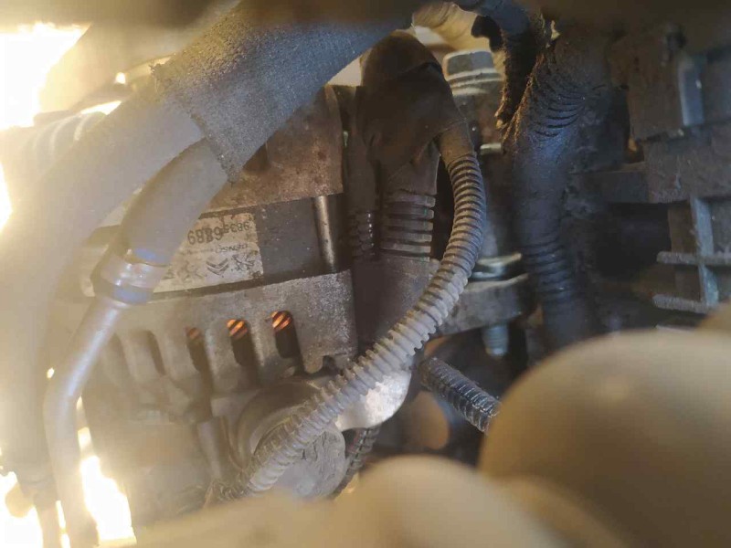 Recambio de alternador para opel mokka elegance referencia OEM IAM 9835688980  