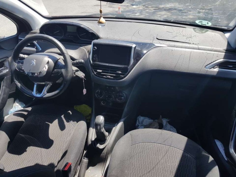 peugeot 208 del año 2018