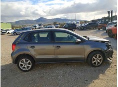 VOLKSWAGEN POLO (6R1)