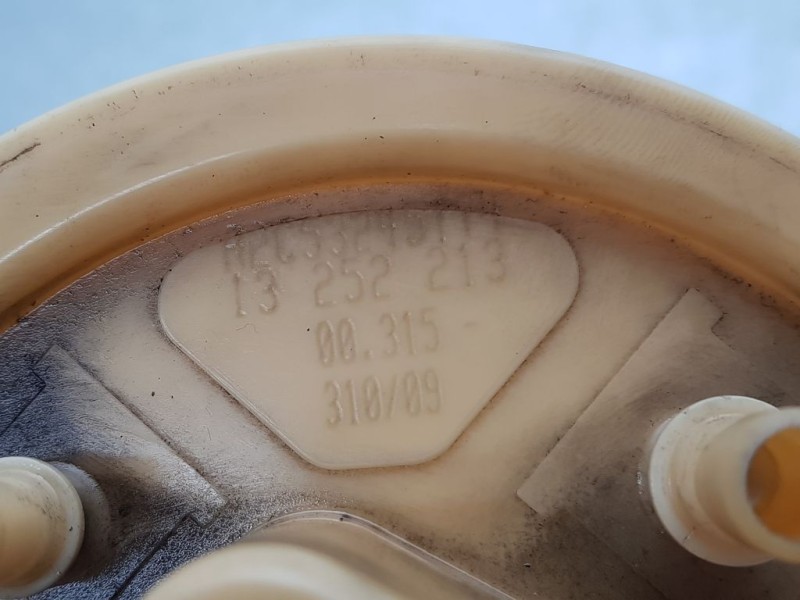 Recambio de aforador para opel corsa d cosmo referencia OEM IAM 13252213774 A2C53295 SIEMENS VDO