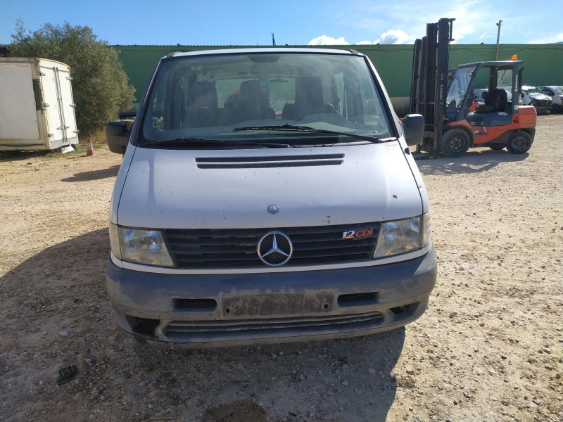mercedes-benz vito autobús (w638) del año 2000