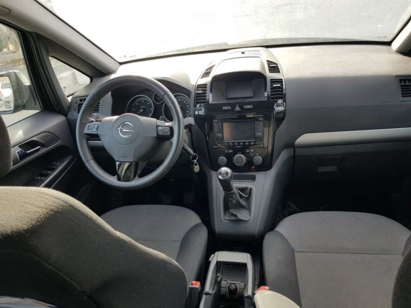 opel zafira b del año 2013