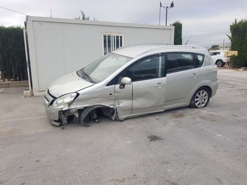 toyota corolla verso (r1) del año 2005