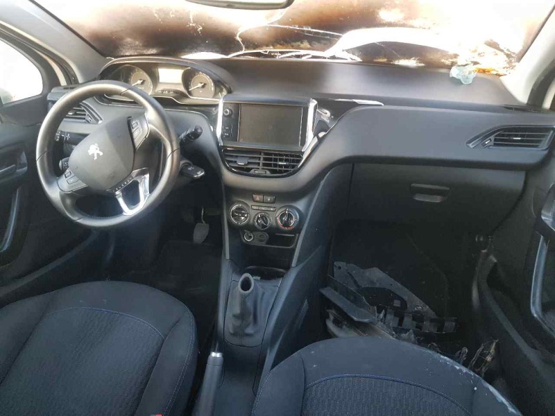 peugeot 208 del año 2018