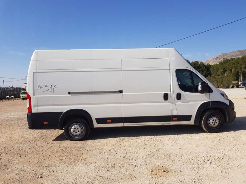 peugeot boxer furgón gran volumen del año 2020