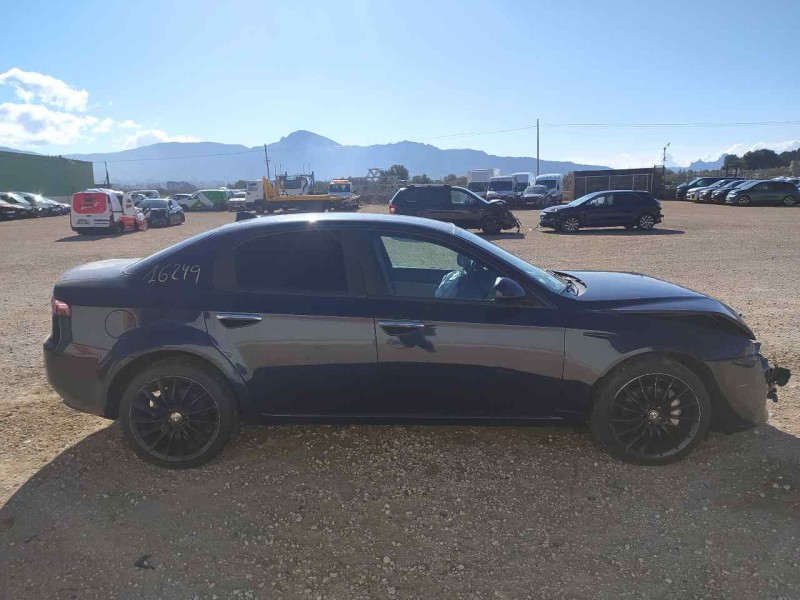 alfa romeo 159 (140) del año 2011