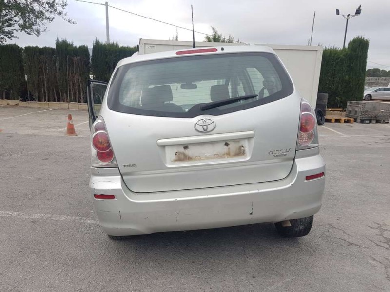 toyota corolla verso (r1) del año 2005