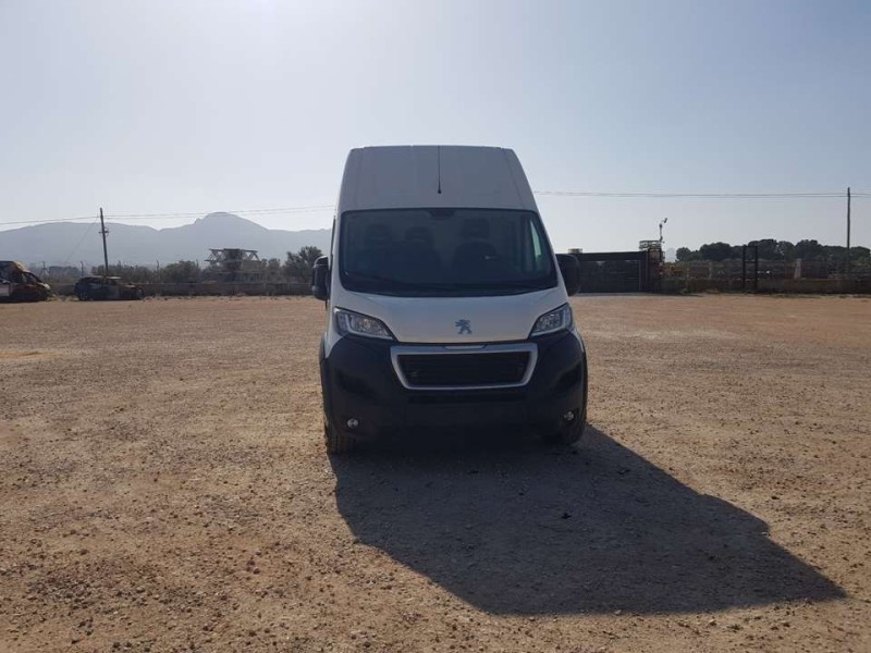 peugeot boxer furgón gran volumen del año 2020