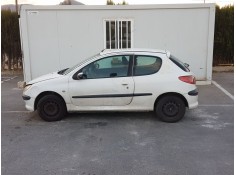 PEUGEOT 206 BERLINA