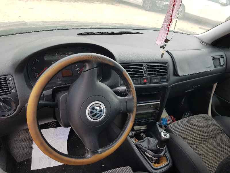 volkswagen golf iv berlina (1j1) del año 2000