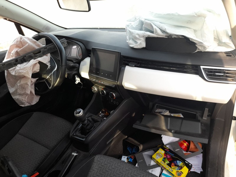 renault clio v (b7_) del año 2021