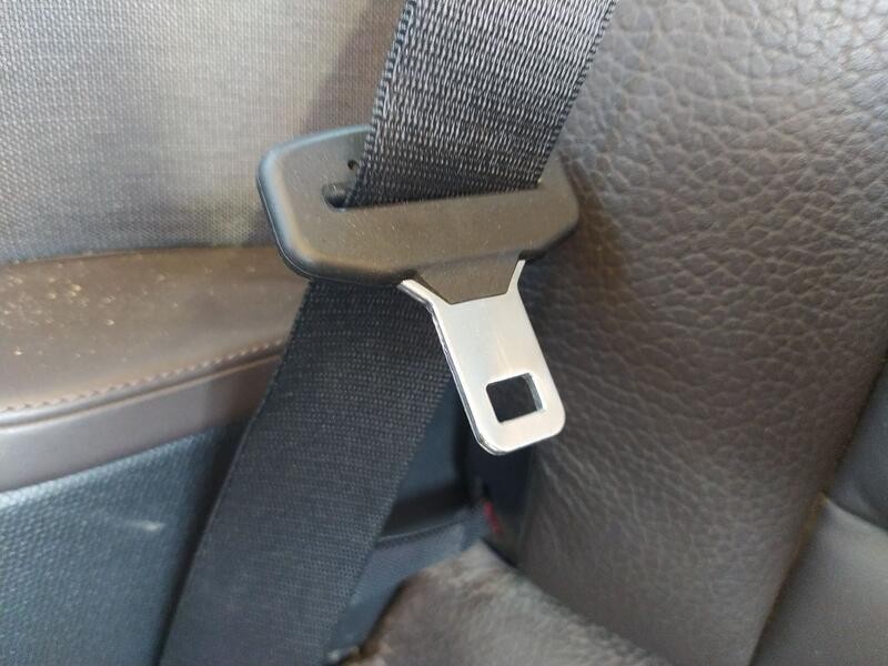 Recambio de cinturon seguridad trasero derecho para bmw i3 (i01) electric referencia OEM IAM 72117305644  