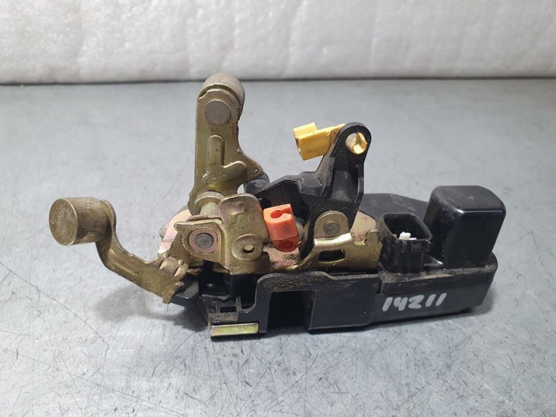 Recambio de cerradura puerta delantera derecha para chrysler voyager (rg) 2.5 crd se referencia OEM IAM SIN REF  4 PINES