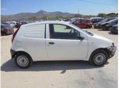 FIAT PUNTO BERLINA (188)