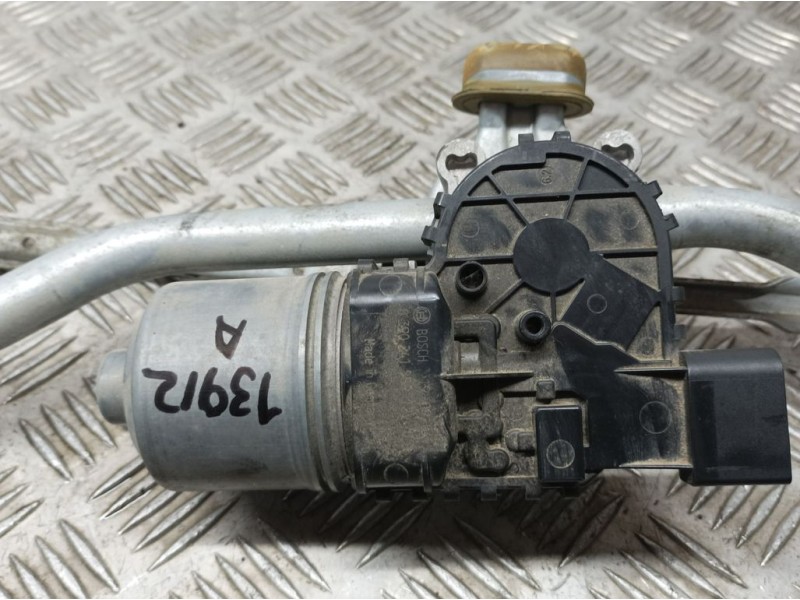 Recambio de motor limpia delantero para citroën c3 live referencia OEM IAM 9815498870 3397021910 BOSCH