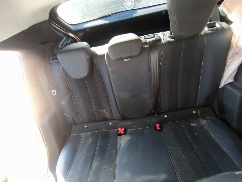 Recambio de asientos traseros para opel mokka elegance referencia OEM IAM   