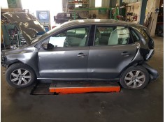 VOLKSWAGEN POLO (6R1)