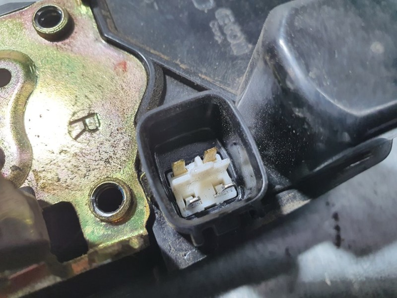 Recambio de cerradura puerta delantera derecha para chrysler voyager (rg) 2.5 crd se referencia OEM IAM SIN REF  4 PINES