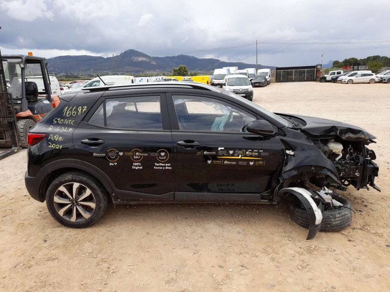 kia stonic (yb) del año 2021