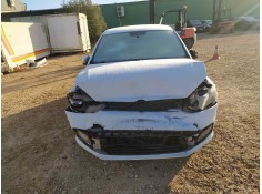 VOLKSWAGEN POLO (6C1)