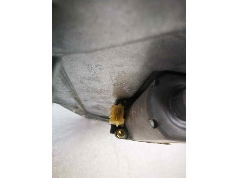 Recambio de elevalunas delantero izquierdo para volvo s70 berlina 2.4 cat referencia OEM IAM 9152723  