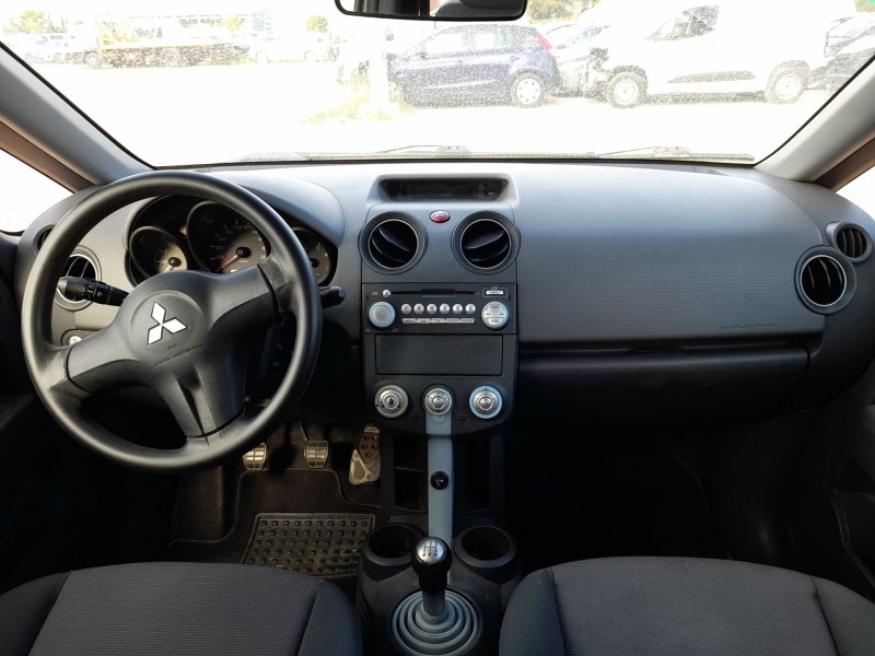 mitsubishi colt vi (z3_a, z2_a) del año 2005