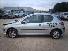 PEUGEOT 206 BERLINA