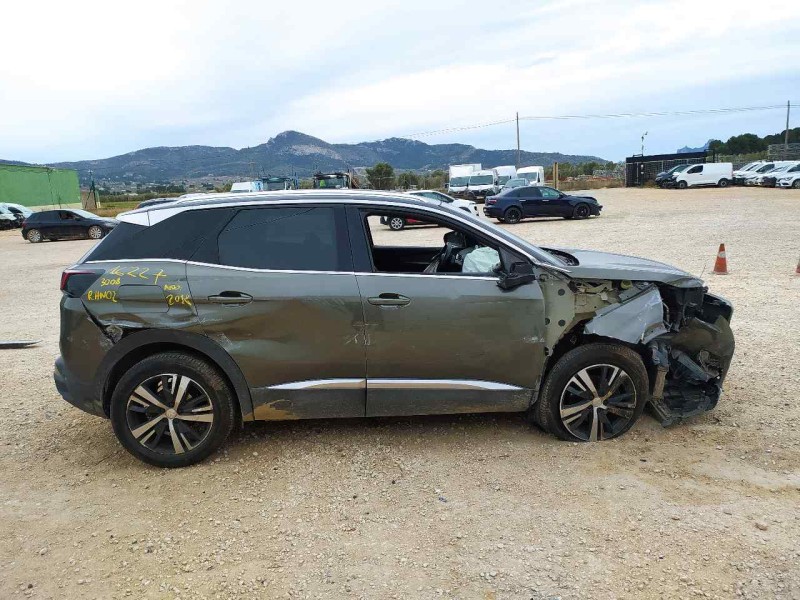 peugeot 3008 del año 2018