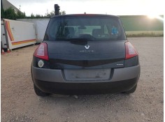 RENAULT MEGANE II BERLINA 3P