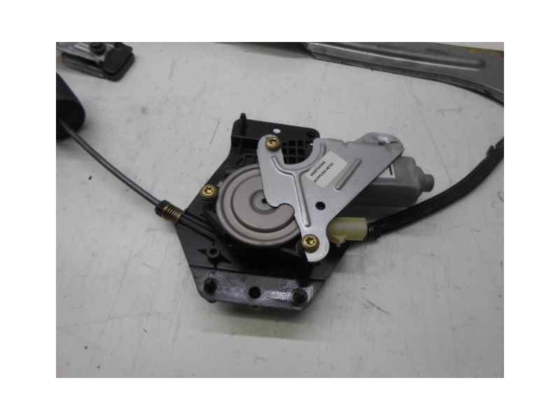 Recambio de elevalunas delantero izquierdo para chrysler pt cruiser (pt) 1.6 catwalk classic referencia OEM IAM   ELECTRICO