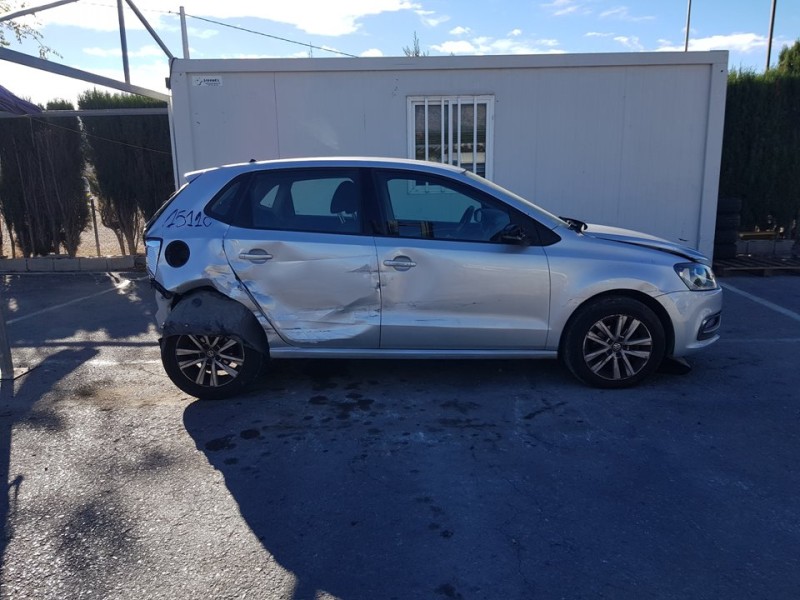 volkswagen polo (6r1) del año 2015