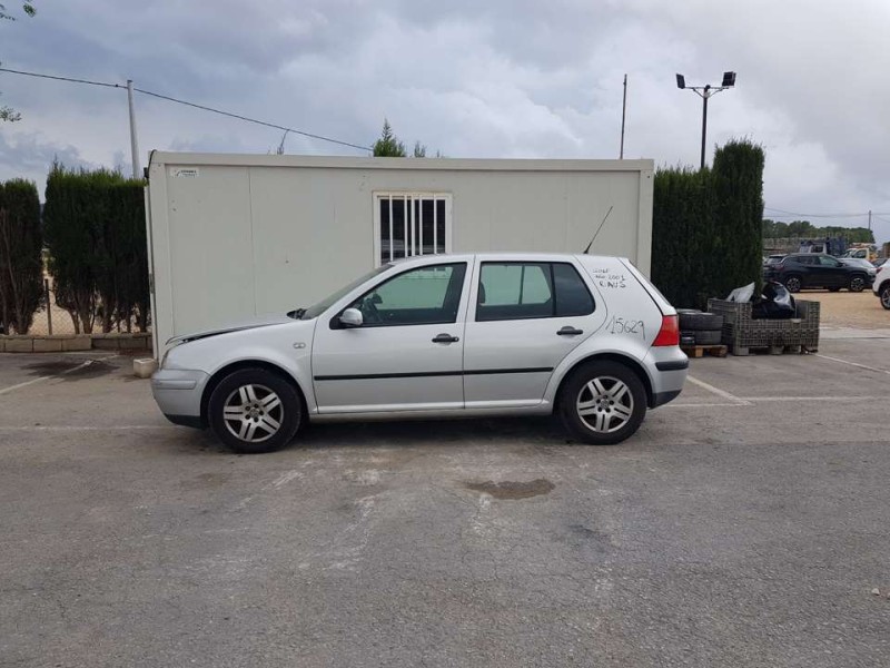 volkswagen golf iv berlina (1j1) del año 2001
