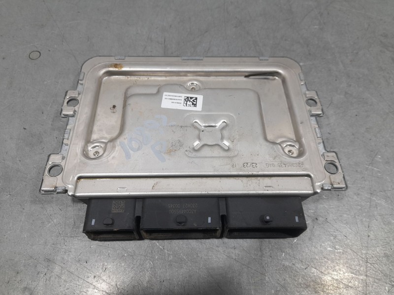 Recambio de centralita motor uce para renault kangoo iii furgoneta/monovolumen e-tech electric referencia OEM IAM A4209009501  