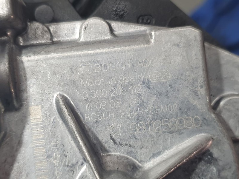 Recambio de motor limpia trasero para citroën c3 live referencia OEM IAM 9811259980 0390205112 BOSCH