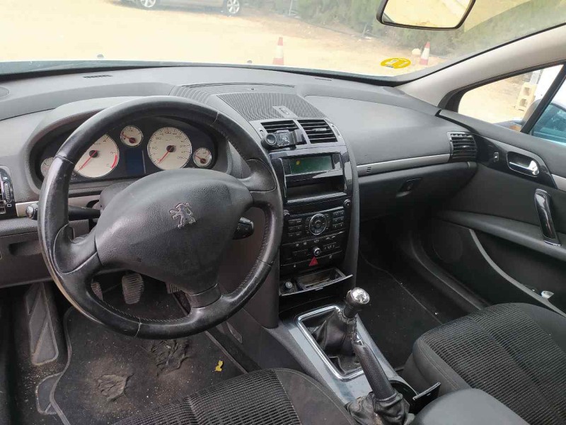 peugeot 407 del año 2010