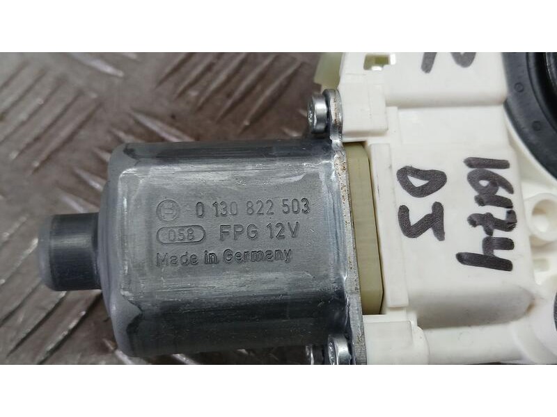 Recambio de motor elevalunas delantero izquierdo para mercedes-benz clase e (w212) lim. e 220 cdi blue efficiency referencia OEM