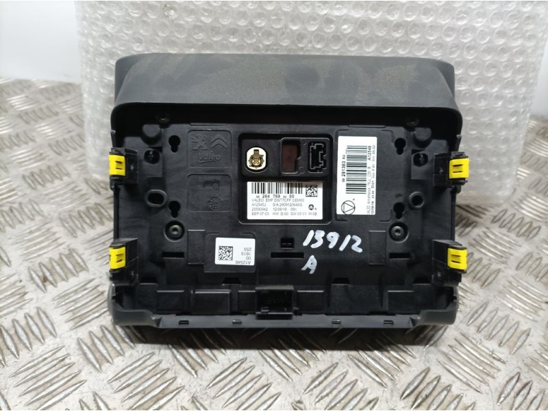 Recambio de sistema navegacion gps para citroën c3 live referencia OEM IAM 9828476980 25590942 VALEO
