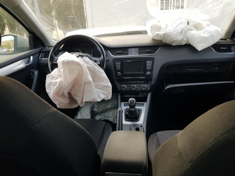 skoda octavia lim. (5e3) del año 2014